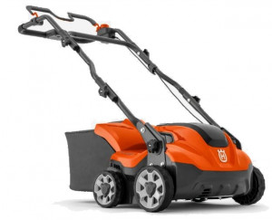 Scarificateur à batterie HUSQVARNA S138i (Nu)