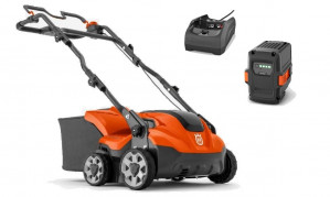 Scarificateur à batterie HUSQVARNA S138i Pack avec 40-C80 et 40-B140